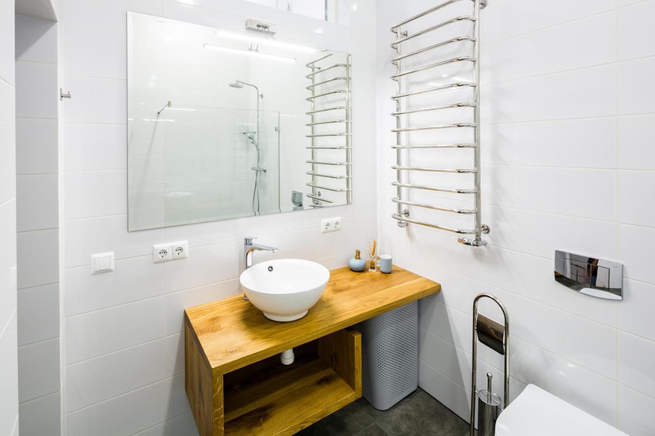 New Large 2 Bedroom In Lviv Historic Centre Extérieur photo